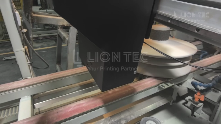 Substrate Adaptability Under Complex Glaze Surface Conditions