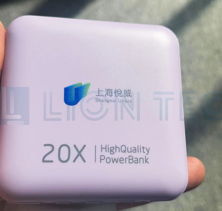 UV Inkjet Printer for Color Printing on Power Bank Surface UV Inkjet Printer for Color Printing on Power Bank Surface